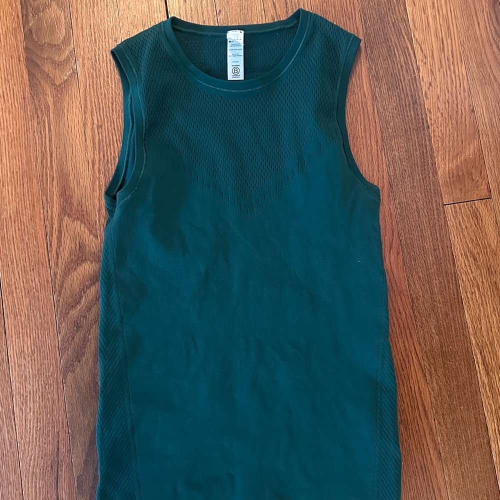 Sleeveless Athleta Green Tank Top